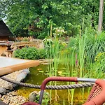 Restaurant Und Zur Puppenstube Pensión 3*