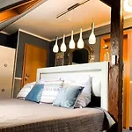 Restaurant Und Zur Puppenstube Pensión 3*