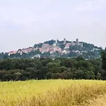 Restaurant Und Zur Puppenstube Pensión 3*