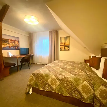 Vendégház Restaurant Und Zur Puppenstube 3*