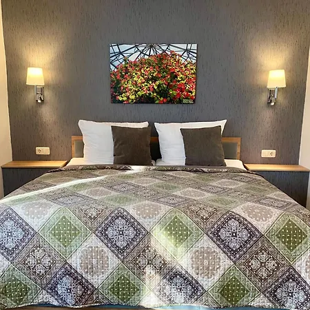 Restaurant Und Zur Puppenstube Vendégház 3*