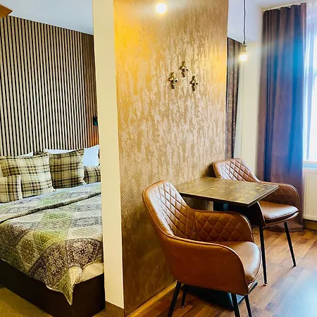 Restaurant Und Zur Puppenstube Stolpen