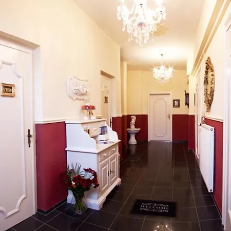 Vendégház Restaurant Und Zur Puppenstube 3*