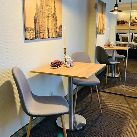 Restaurant Und Zur Puppenstube Gæstehus 3*