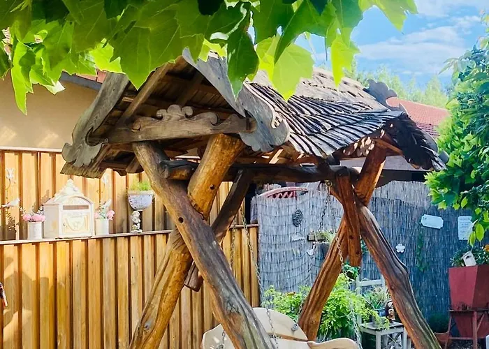 Restaurant Und Zur Puppenstube