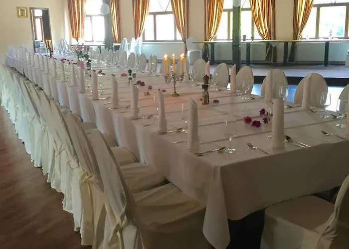 Restaurant Und Zur Puppenstube 3*